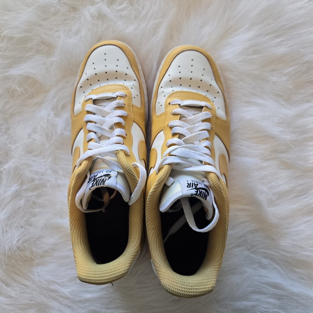 NIKE Air Force 1 Low '07 Bronzine Yellow Sneakers CT7875_994 Size 10 Men - Picture 2 of 11